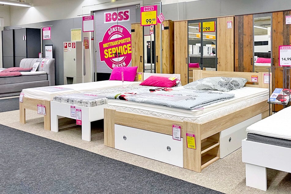 Dieser Möbel Boss hat großen Ausverkauf wegen Schließung