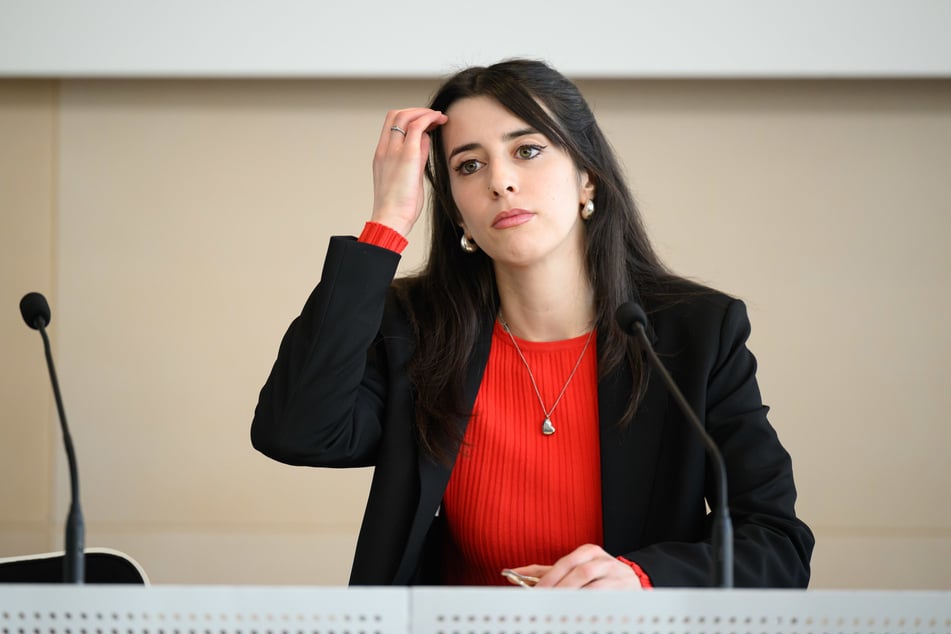 Verlässt die Parteispitze und sucht Nachfolger: Marie Müser (27), Noch-Landesvorsitzende der Grünen in Sachsen.