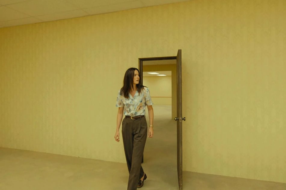 Renate Reinsve (38) in einer Szene des Films "Backrooms".