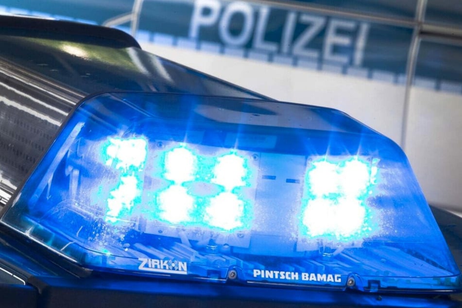 Die Polizei ermittelt zu einer Raubstraftat in Chemnitz-Bernsdorf. (Symbolfoto)