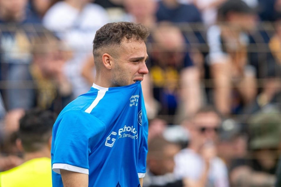 1. Juni 2025: Lok Leipzig scheitert in der Aufstiegsrelegation gegen Havelse. Ein brutaler Nackenschlag, der sich in die Köpfe der Spieler eingebrannt hat - auch bei Farid Abderrahmane (29).