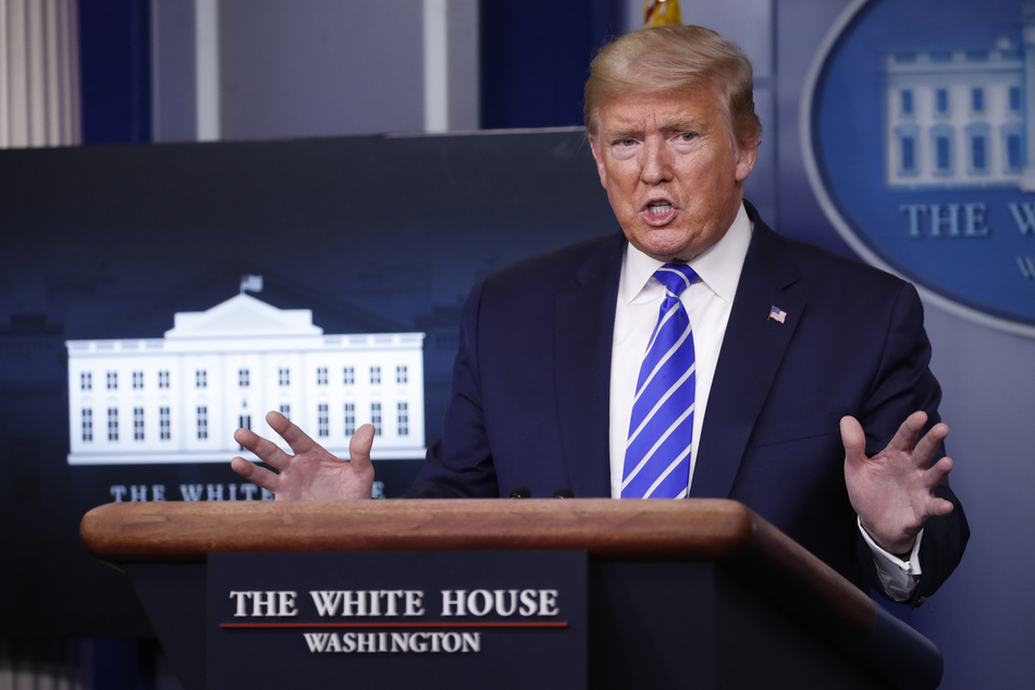 Coronavirus: Trump überlegt, Menschen Desinfektionsmittel zu spritzen