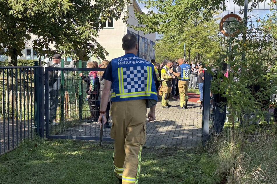Das ´Schulgebäude wurde evakuiert.