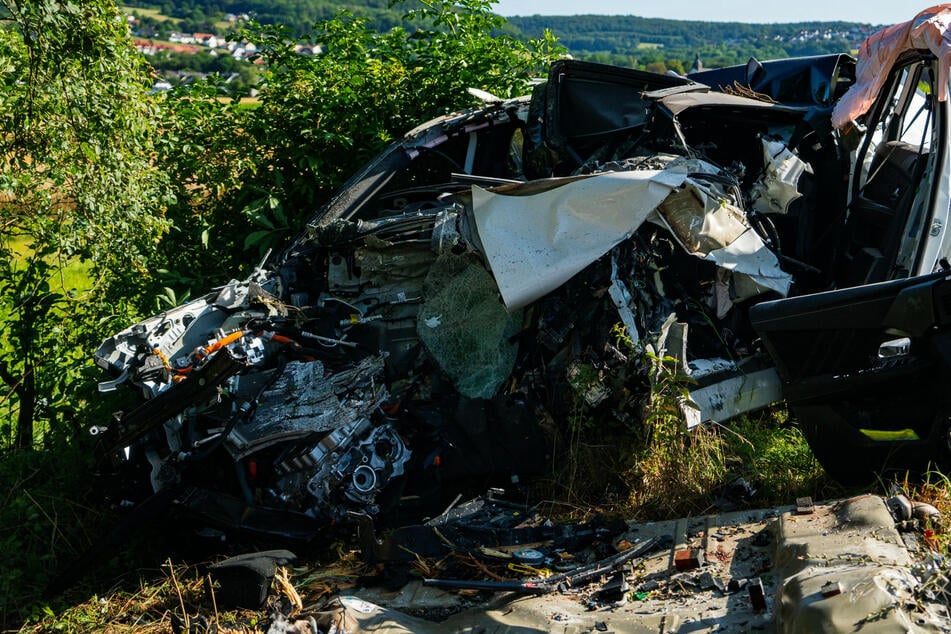 Der 52-Jährige erlag noch an der Unfallstelle seinen schweren Verletzungen.