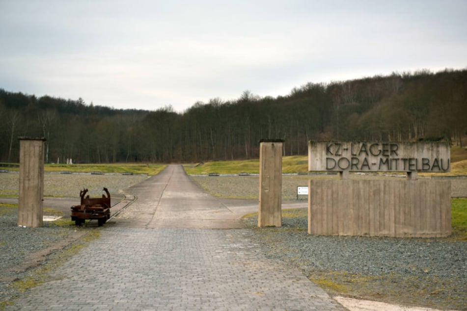 Das Eingangstor am ehemaligen Konzentrationslager Mittelbau-Dora.