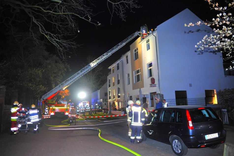 Eine Drehleiter wurde eingesetzt.