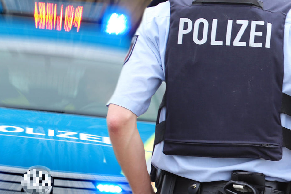 Die Polizei fahndet nach dem rücksichtslosen Angreifer (Symbolbild).