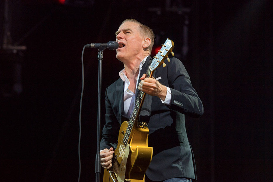 Tausende waren aus ganz Sachsen und Thüringen angereist, um Mega-Star Bryan Adams zu sehen.