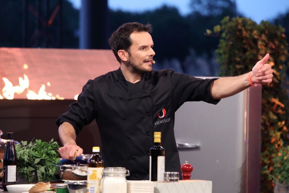 Steffen Henssler in seiner TV-Show "Grill den Henssler".