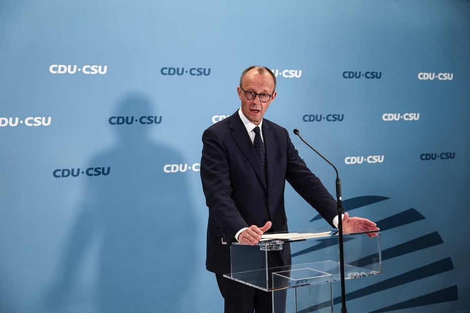 Kanzlerkandidat Friedrich Merz (69, CDU) und seine Bundestagsfraktion wollen für ihre kommenden Anträge auch die Unterstützung der AfD in Kauf nehmen.