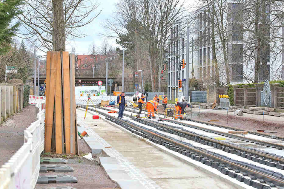 Die Summe noch nicht abgearbeiteter Gelder für den Straßenbau liegt bei 103 Millionen Euro. Hier die Dresdner Dauerbaustelle Oskarstraße.