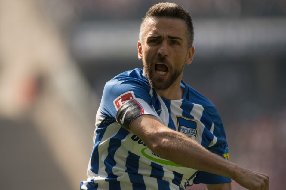 Vedad Ibisevic und seine Mannschaft muss erneut am Montag ran.