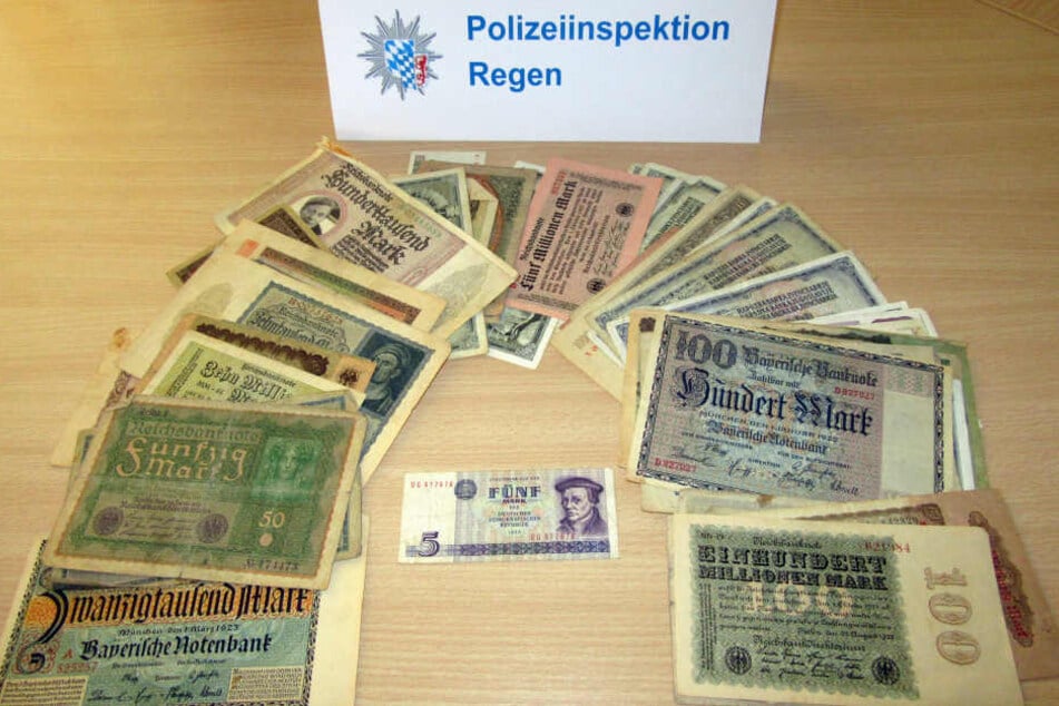 Geldscheine im Wert von 500 Millionen: Kinder hatten das Bündel Geld gefunden und lieferten es bei der Polizei ab.