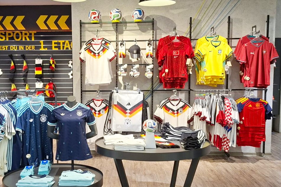 INTERSPORT OLYMPIA feiert Jubiläum und senkt massiv die Preise.