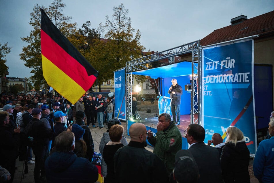 Die AfD hatte nach dem Gewaltausbruch zu einer Kundgebung am Dienstagabend in Frankfurt (Oder) aufgerufen.