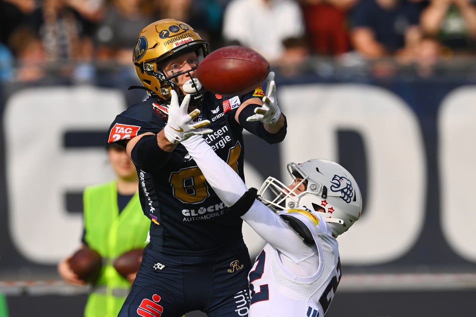 Receiver Janne Särkelä (27, l.) überzeugte mit vier Catches für 174 Yards und zwei Touchdowns.