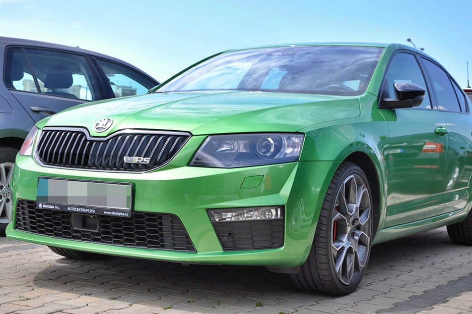 Der Sachschaden am Skoda wird auf 2000 Euro taxiert (Symbolbild).