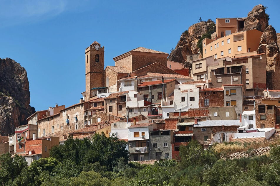 Keine Miete und fester Job garantiert: Dorf lockt neue Bewohner mit Mega-Angebot