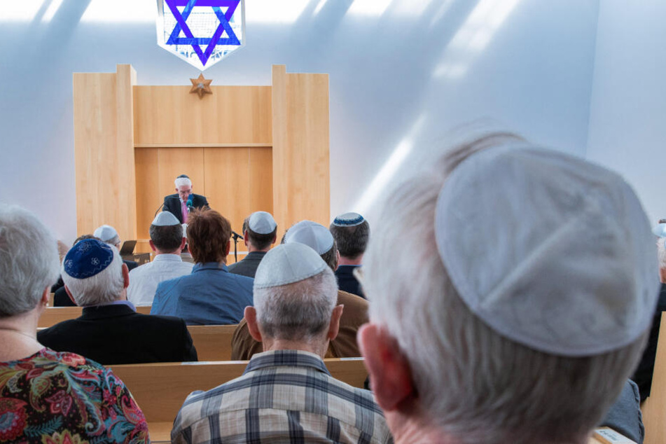 Juden in einer jüdischen Gemeinde. (Symbolbild)
