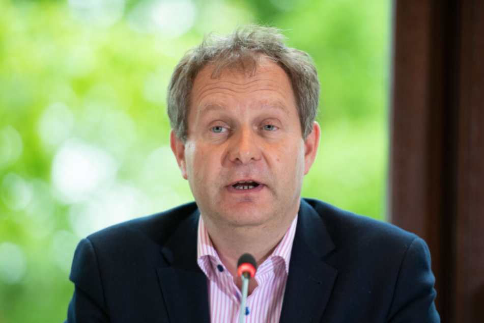 Umweltsenator Jens Kerstan (Bündnis 90/Die Grünen) will umweltschädlichen Verkehr teurer machen.
