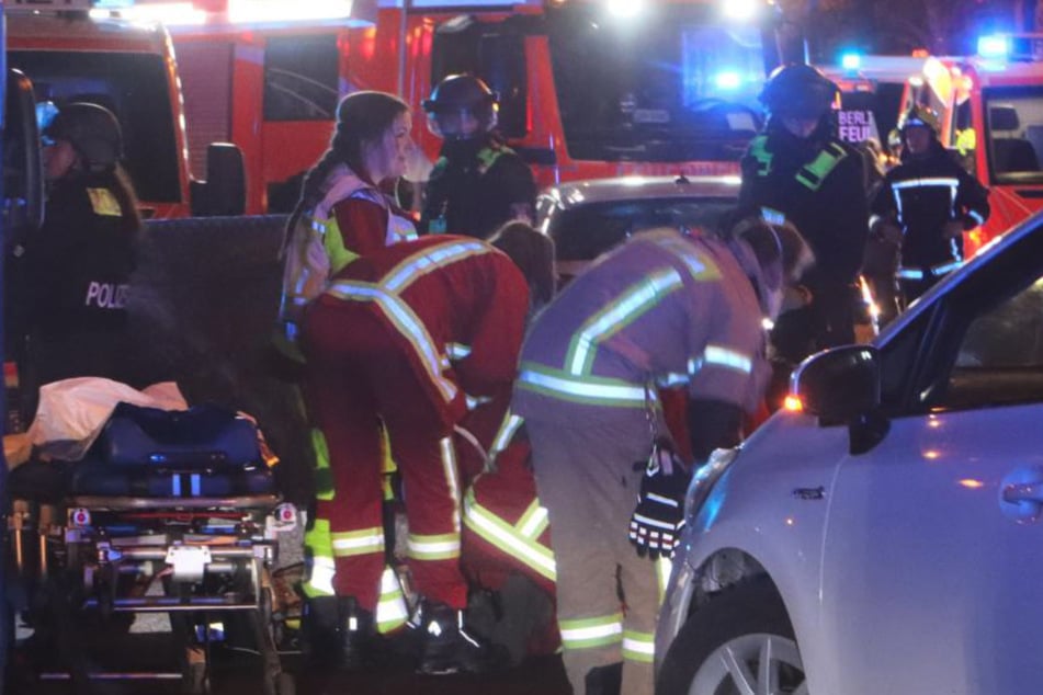 Berlin: Großeinsatz in Kreuzberg: Mann auf Straße vor den Augen seines Bruders erschossen