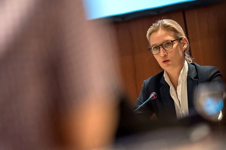 Die Fragen waren ihr zu "unqualifiziert". Alice Weidel (38, AFD) hielt das Interview keine vier Minuten durch.