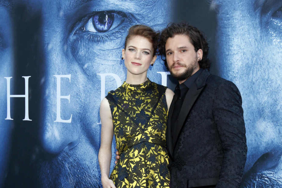 Die Schauspieler Rose Leslie (l) und Kit Harington.