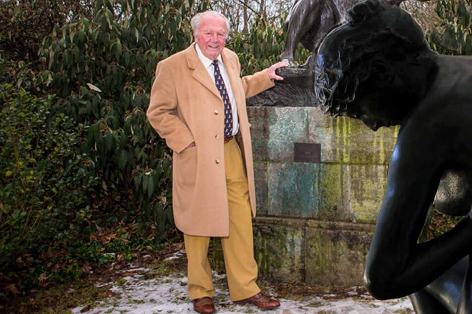 Johannes Gebbing Junior (88) will sich Max Klingers "Die Badende" (rechts im Bild) vom Zoo zurückholen. Auch um "Die Quellnymphe" von Ferdinand Barth kämpft er.