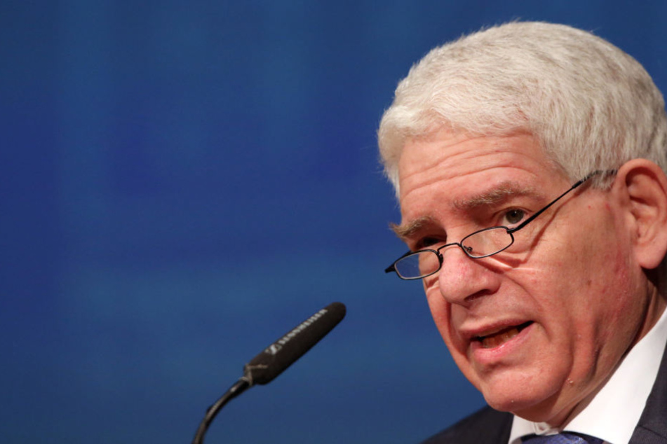 Der Präsident des Zentralrats der Juden, Josef Schuster, fordert das Meldesystem vor allem wegen sich häufender Vorfälle an Schulen.