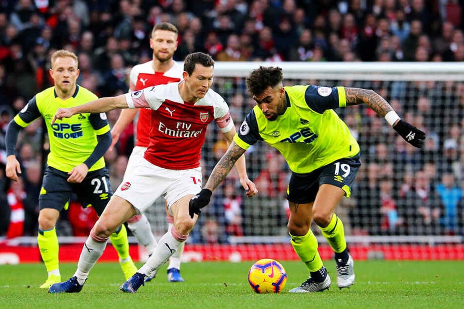 Der Vertrag von Stephan Lichtsteiner (vorne-links) beim FC Arsenal London wurde in diesem Sommer nicht verlängert.