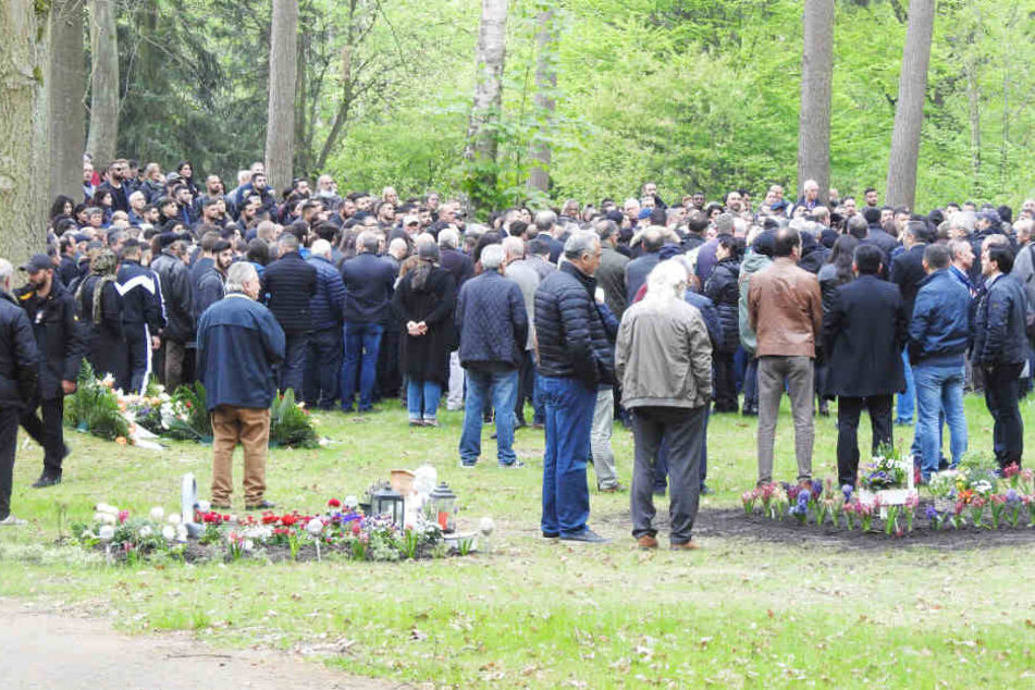 Hunderte Trauergäste haben Abschied von Gülhan Abaci genommen.