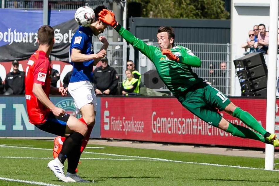 Keeper Leopold Zingerle ist noch immer nicht vollkommen fit.