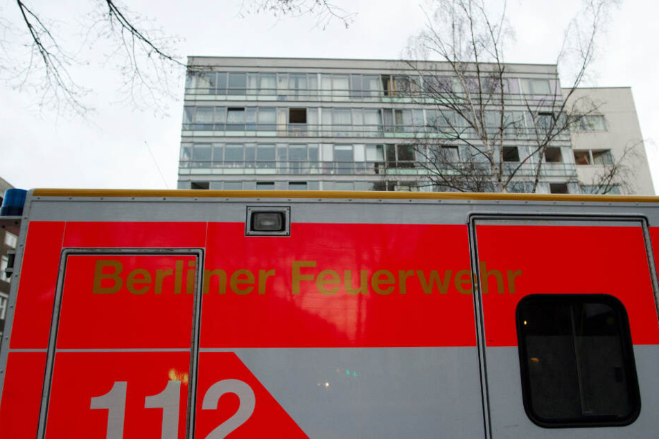 Die Frau überlebte den Sturz.