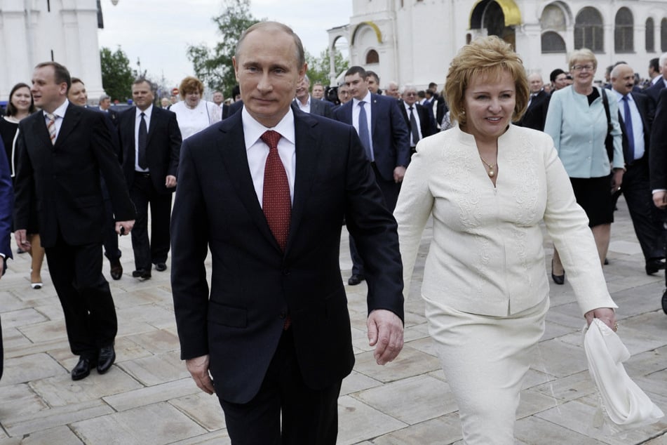 Nach der Trennung von Ljudmila (64) soll der russische Präsident, Wladimir Putin (69) sein Bestes gegeben haben, damit es seiner Ex-Frau an nichts fehlen würde.