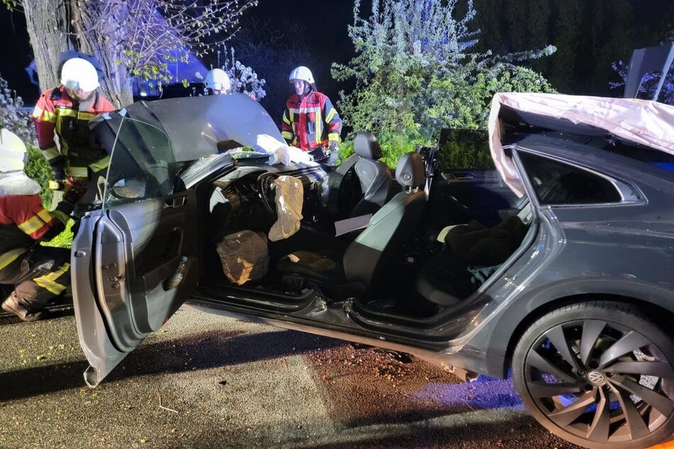 Die drei verletzten Personen wurden in Krankenhäuser eingeliefert.