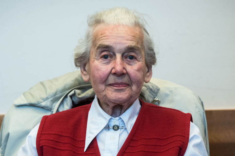 Im Mai wurde Ursula Haverbeck zu mehr als zwei Jahren Haft verurteilt. Seitdem sitzt sie in der JVA Bielefeld-Brackwede. Im September muss sie zu einem Berufungsprozess nach Hamburg.