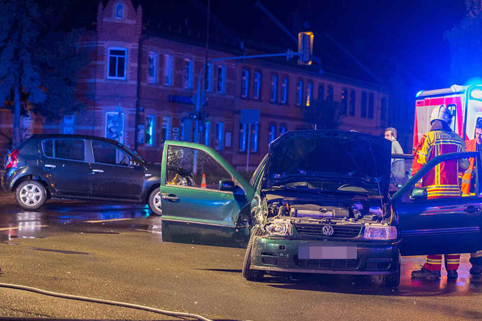 Der VW Polo wollte nach links abbiegen.