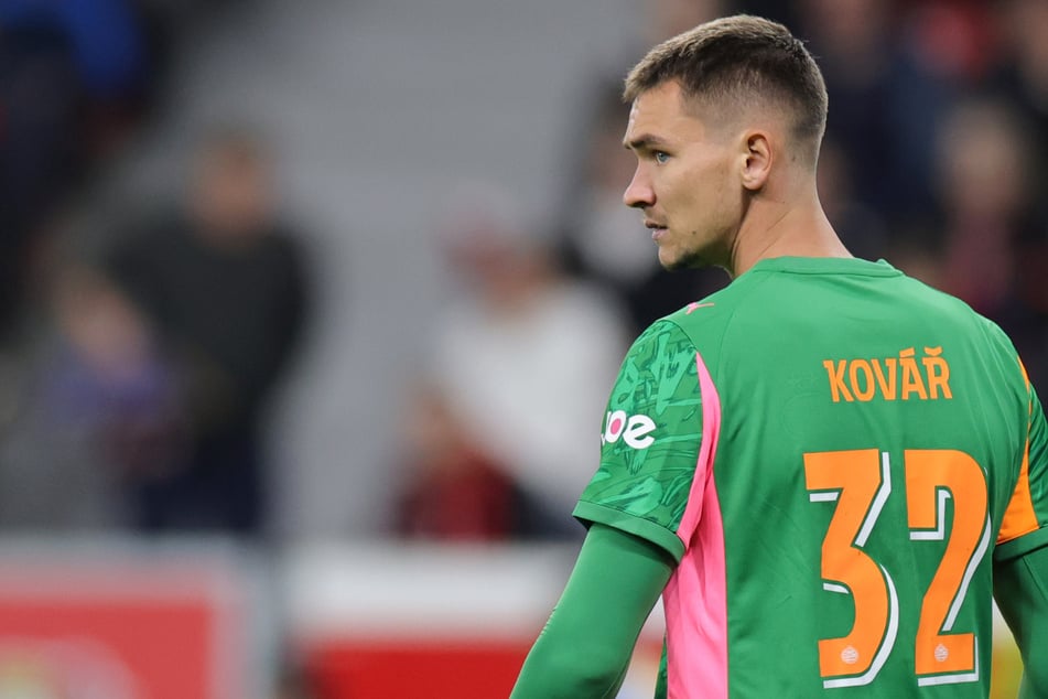 Transfermarkt im Liveticker: Keeper Kovar verlässt Bayer Leverkusen endgültig