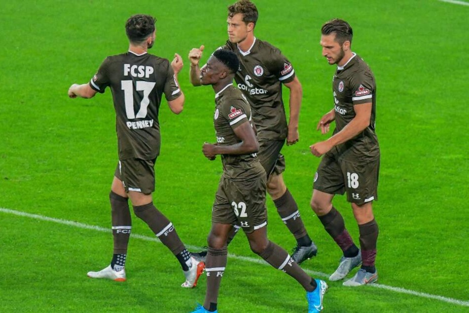 Dimitrios Diamantakos und James Lawrence (v. r. n. l. ) trainieren wieder mit der Mannschaft.