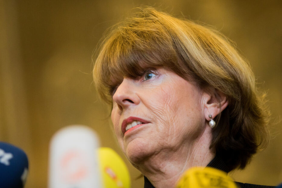 Henriette Reker stellt sich mit klaren Worten gegen Rechtsextremismus. (Archivbild)