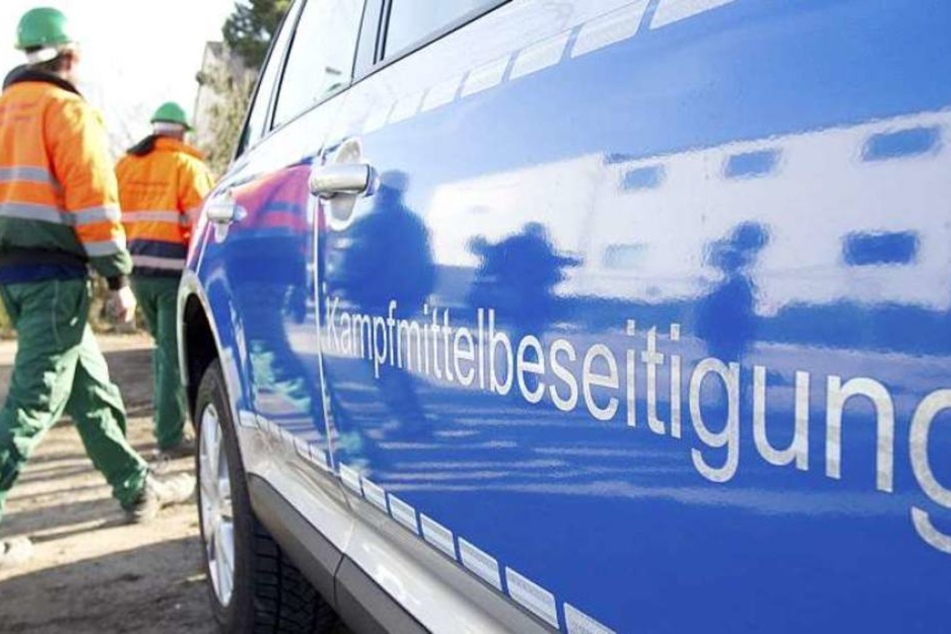 Experten des Kampfmittelbeseitigungsdienstes kontrollierten die beiden Panzerfaustköpfe. (Symbolbild)