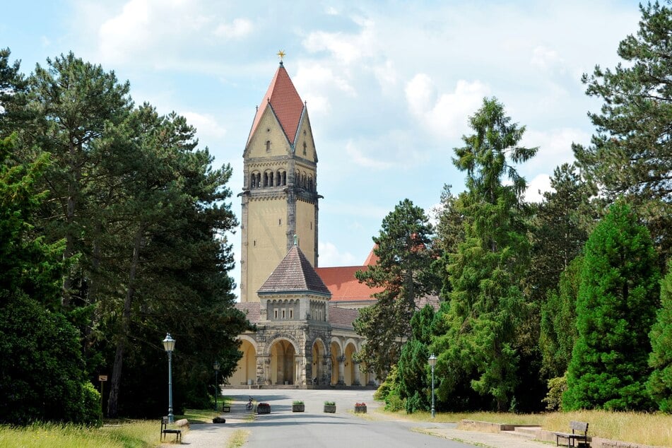 Irgendwann in den letzten sechs Monaten stahlen die Täter die Urne von dem Leipziger Südfriedhof. (Archivfoto)