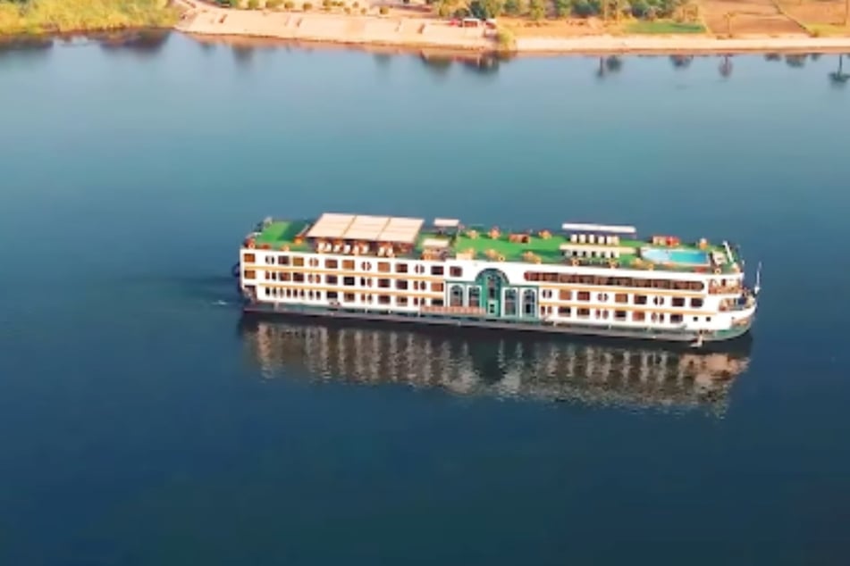 Es sollte eine Traumreise auf dem Nil werden. Doch dann war die "Royal Beau Rivage" in einen schweren Vorfall verwickelt.