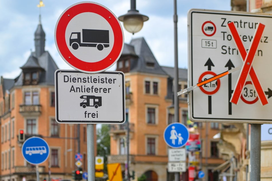 Baustelle und Spurenwegfall machen den Körnerplatz derzeit nervenaufreibend.