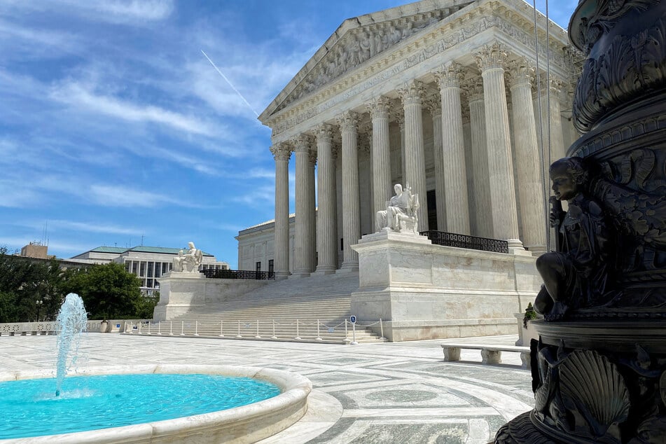 The Supreme Court on Friday paused Trump administration plans to deport another group of people held in Texas.