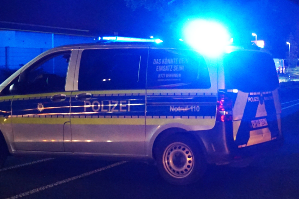 Schwerer Unfall in Groß-Gerau: Auto erfasst Fußgängerin (17)