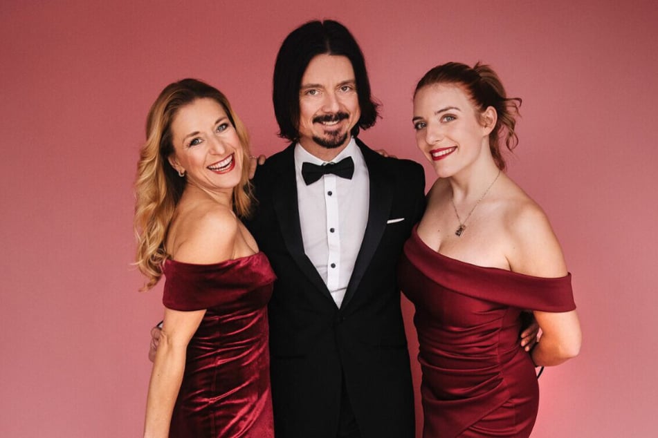 Stefanie Hertel (46), Lanny Lanner (50) und Johanna Mross (24) treten am Sonntag im Theater Crimmitschau auf.