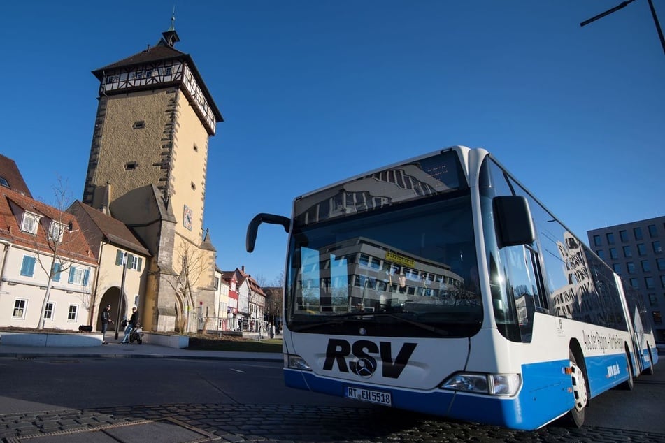 Fahrgäste des ÖPNV im Südwesten könnten die Auswirkungen spüren. (Symbolfoto)
