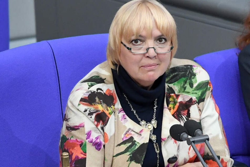 Claudia Roth hatte geäußert, das Geschäftsmodell von Tichy beruhe auf "Hetze und Falschbehauptungen".