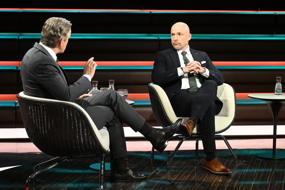 Zu Gast bei Markus Lanz (l., 57) war am Dienstagabend auch CSU-Politiker Alexander Hoffmann (51, CSU) und tat sich bei der Einordnung der Drohungen des US-Präsidenten schwer.